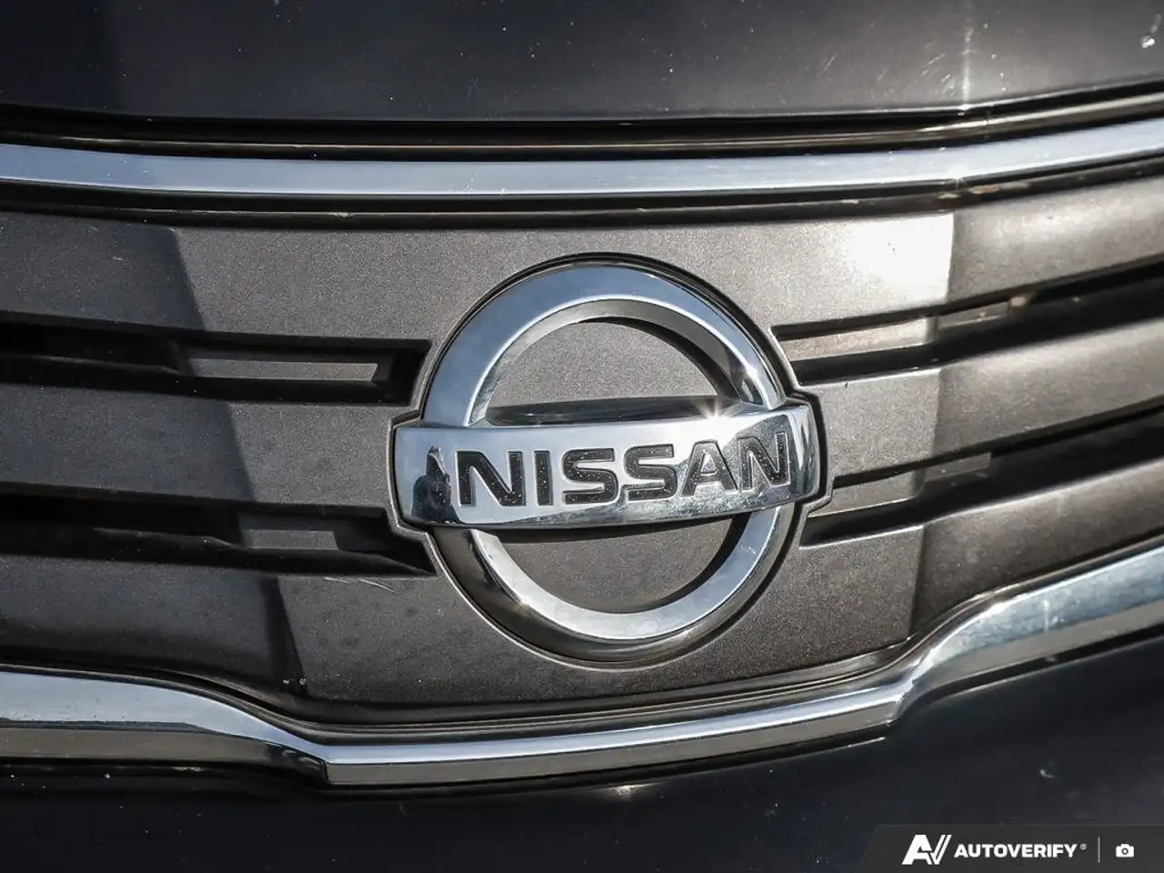 Nissan Versa снимка Nissan Versa