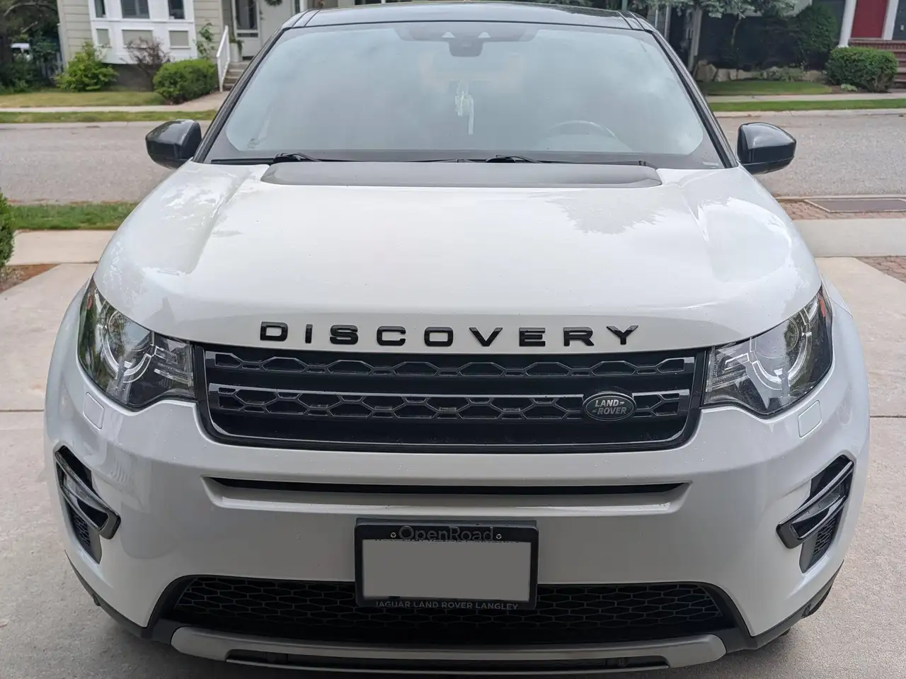 Land Rover Discovery Sport photo Land Rover Discovery Sport