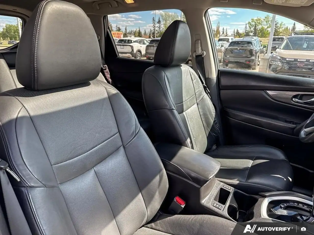 Nissan Rogue photo Nissan Rogue