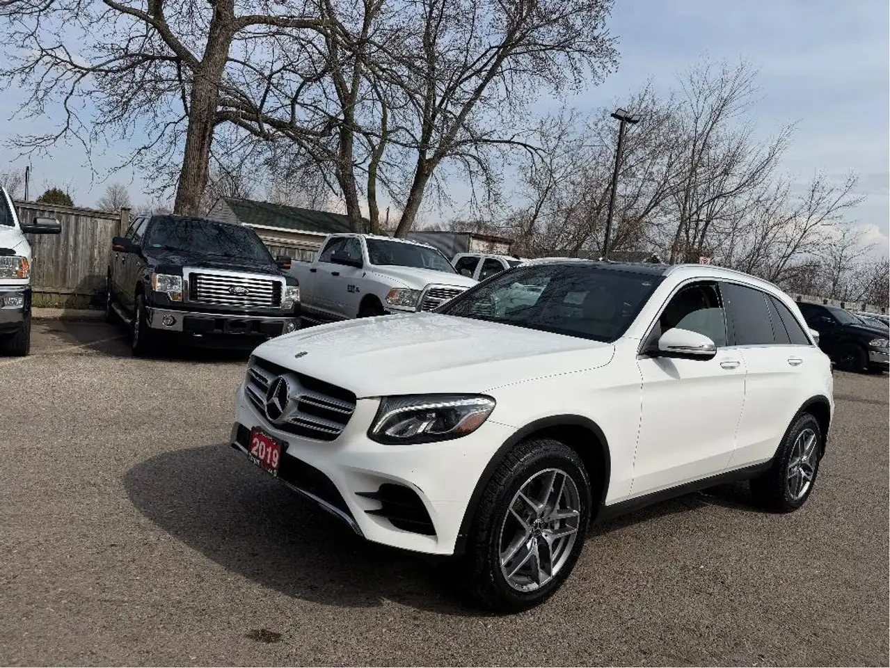 Mercedes-Benz GLC снимка Mercedes-Benz GLC
