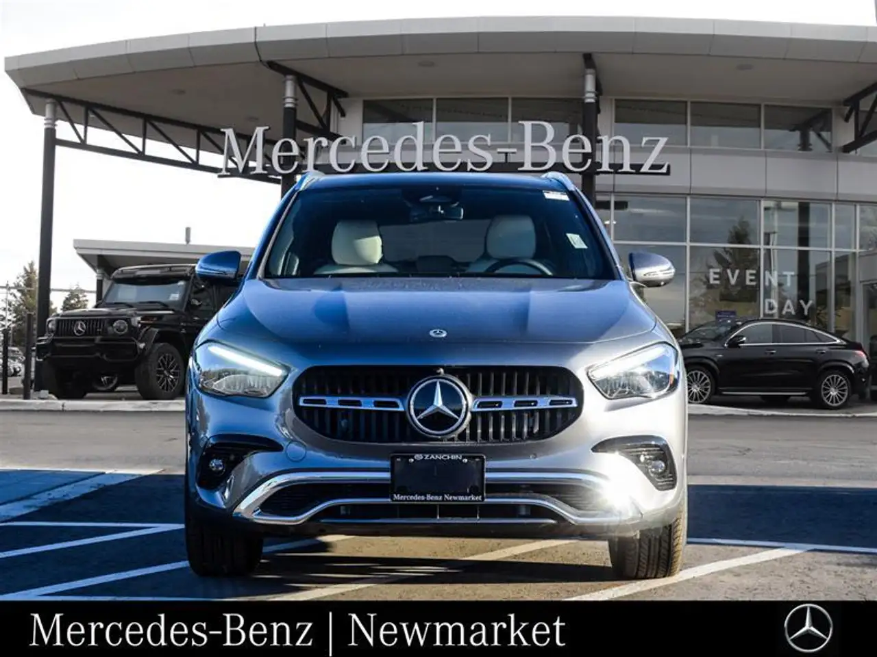 Mercedes-Benz GLA снимка Mercedes-Benz GLA