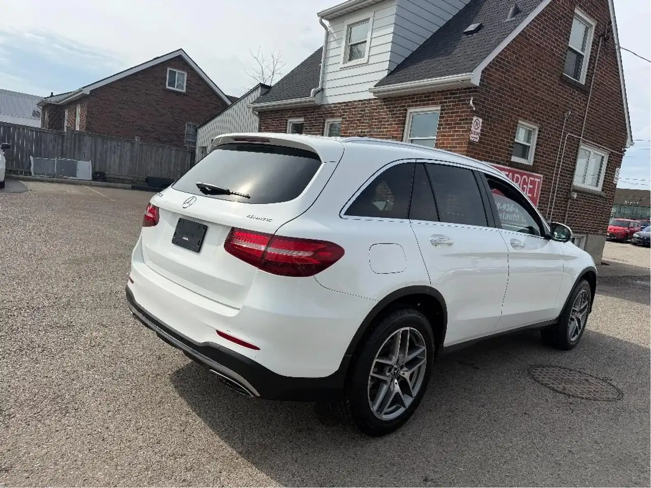 Mercedes-Benz GLC снимка Mercedes-Benz GLC