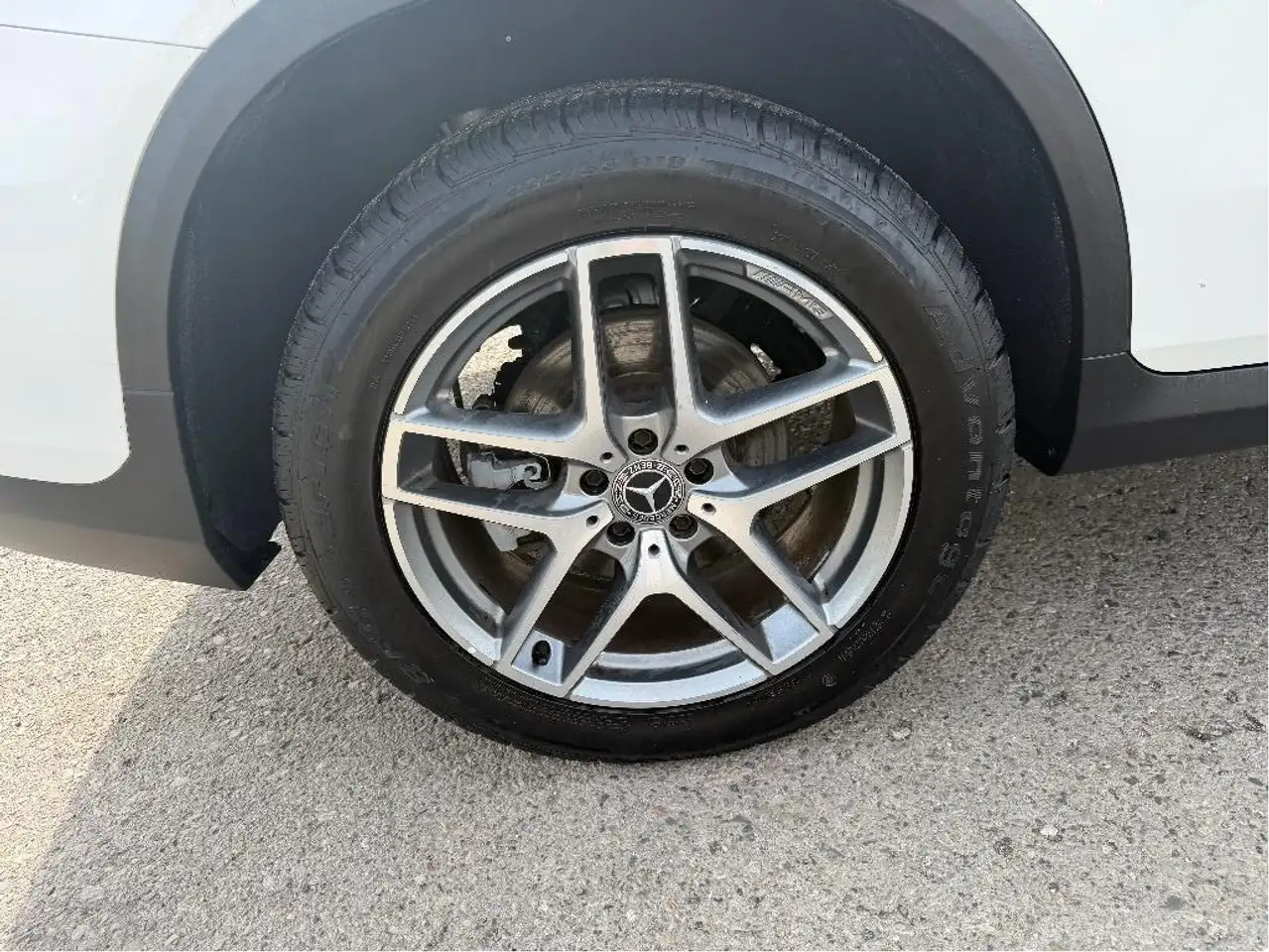 Mercedes-Benz GLC снимка Mercedes-Benz GLC