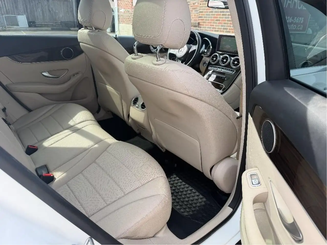 Mercedes-Benz GLC снимка Mercedes-Benz GLC