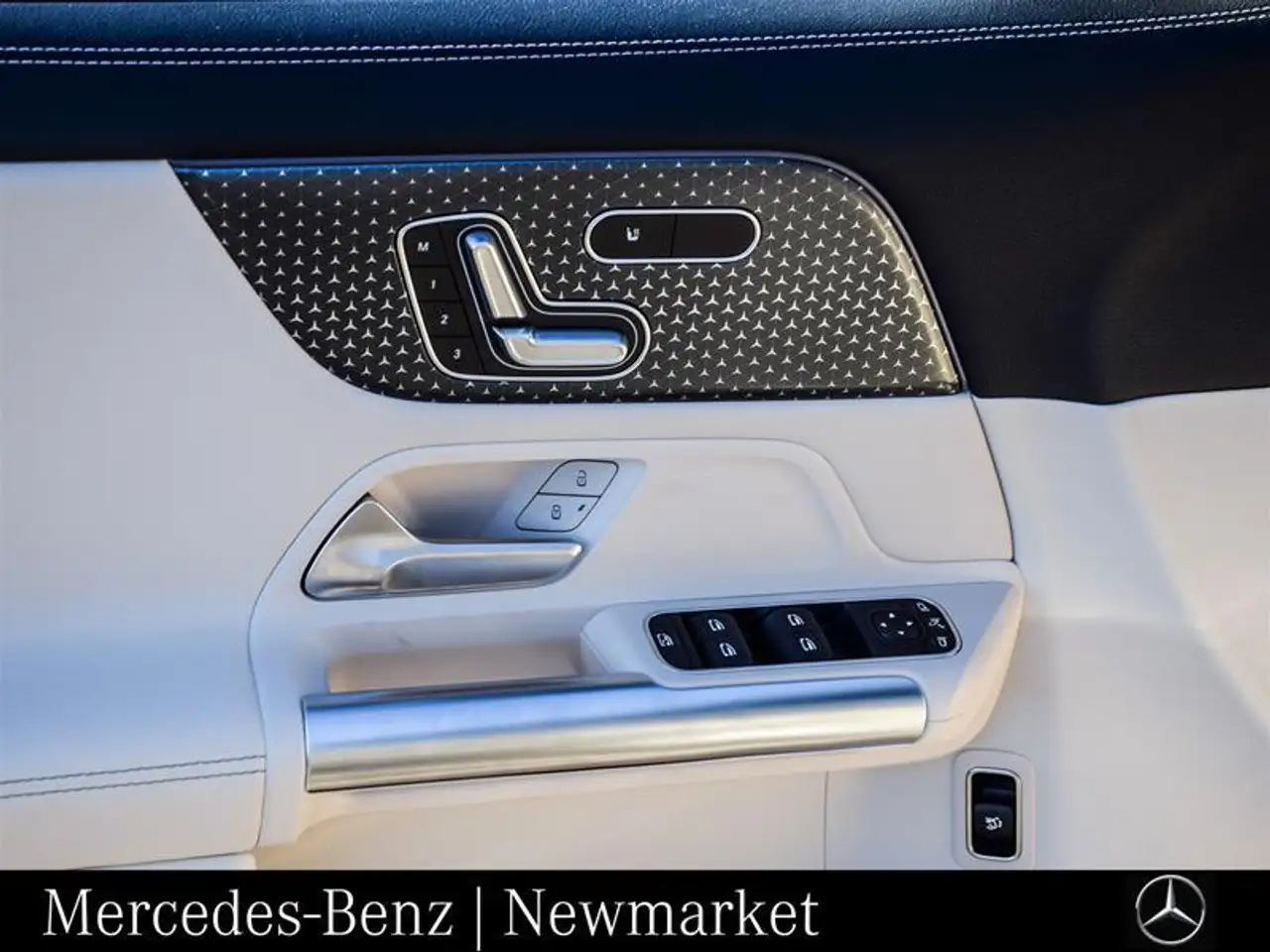Mercedes-Benz GLA снимка Mercedes-Benz GLA