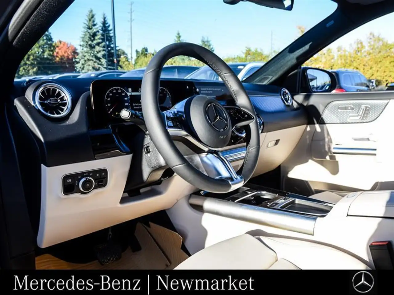 Mercedes-Benz GLA снимка Mercedes-Benz GLA