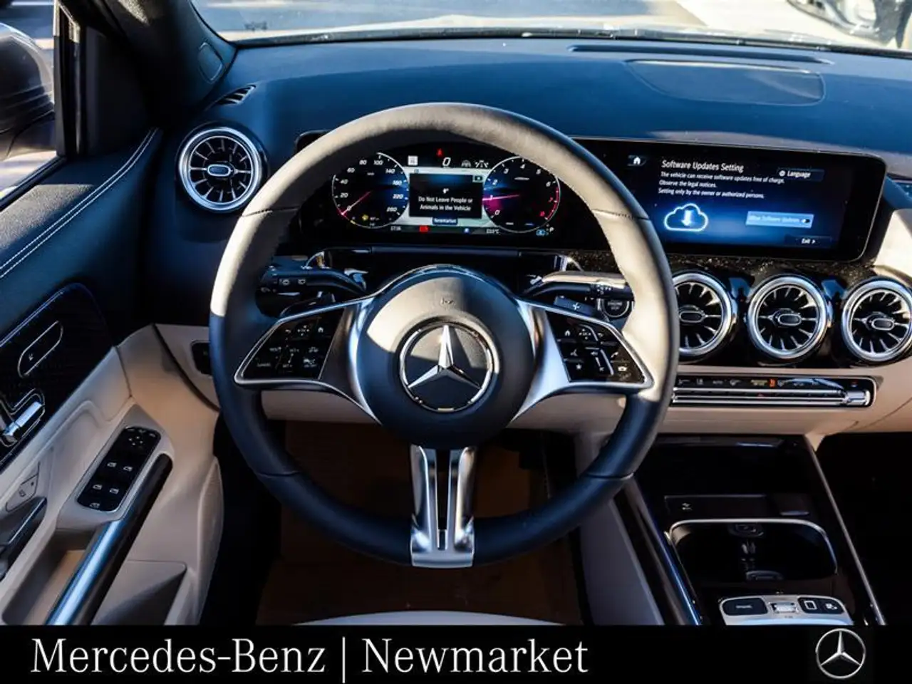 Mercedes-Benz GLA снимка Mercedes-Benz GLA