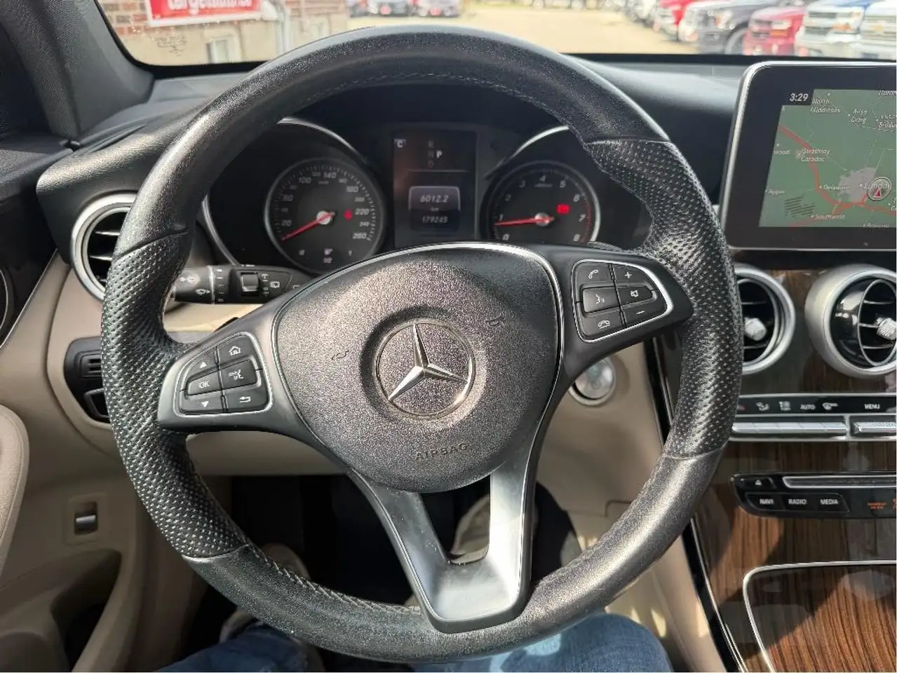 Mercedes-Benz GLC снимка Mercedes-Benz GLC
