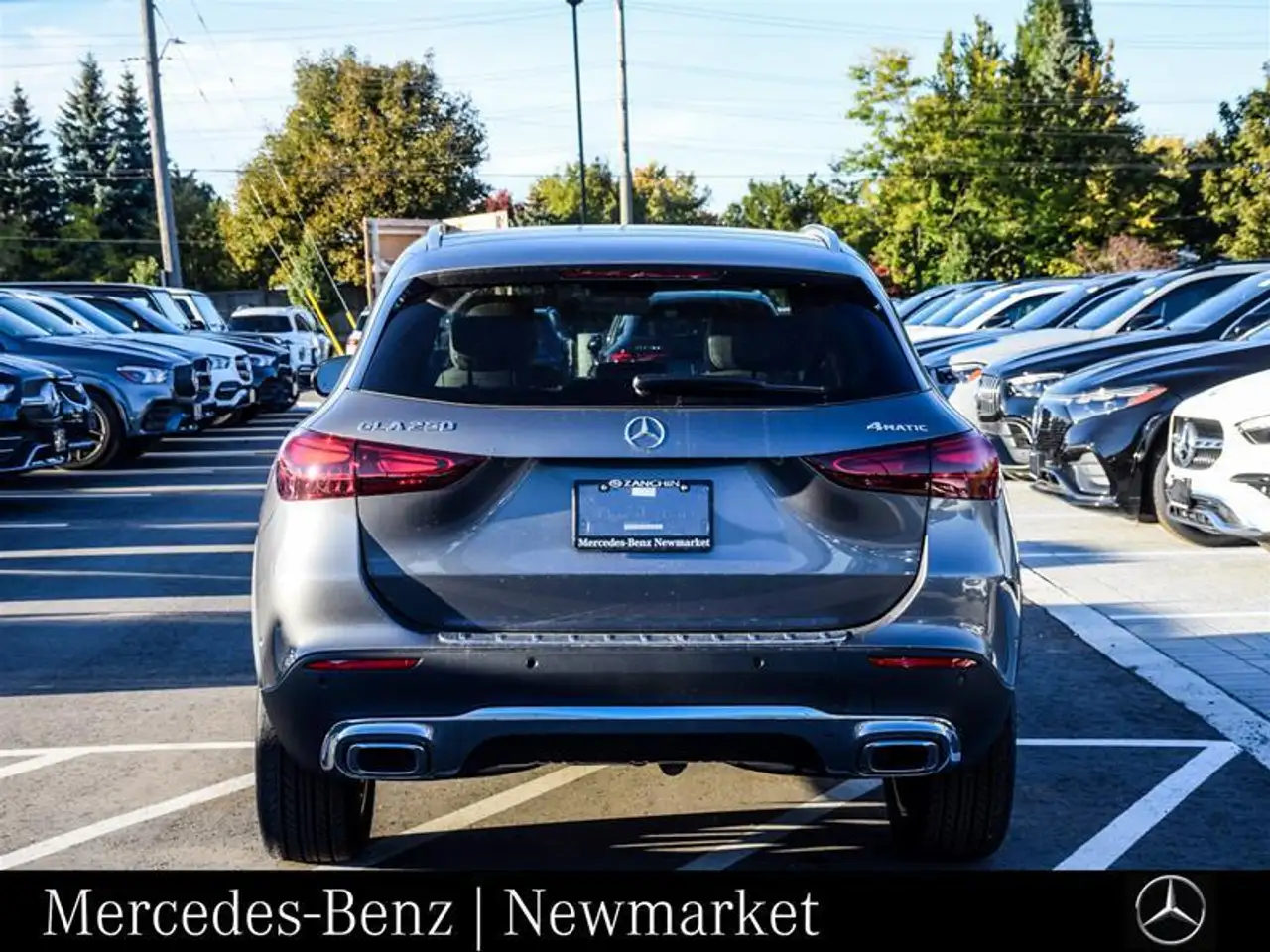 Mercedes-Benz GLA снимка Mercedes-Benz GLA