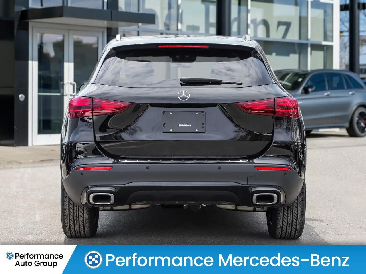 Mercedes-Benz GLA снимка Mercedes-Benz GLA