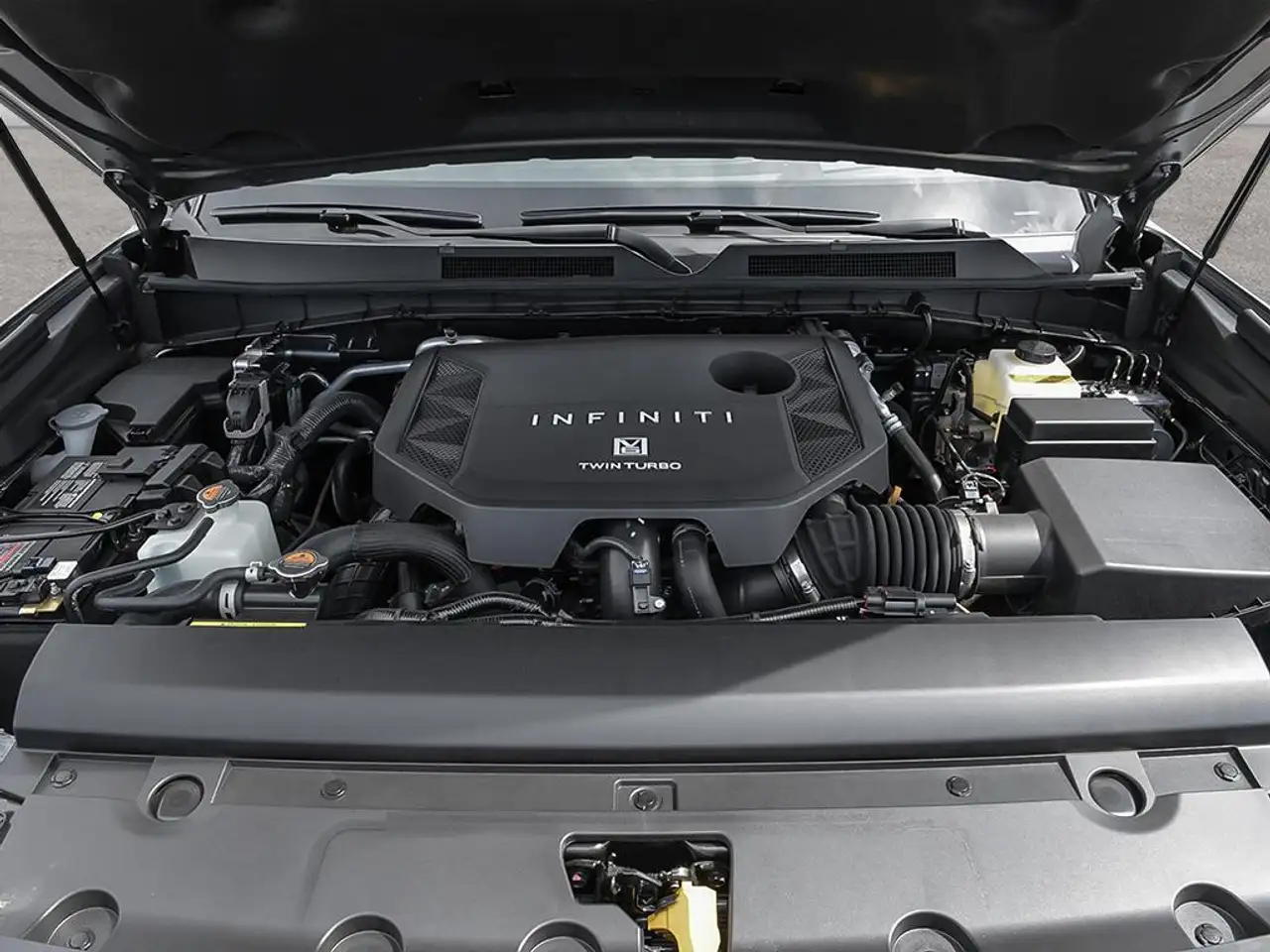 Infiniti QX80 fotografie Infiniti QX80
