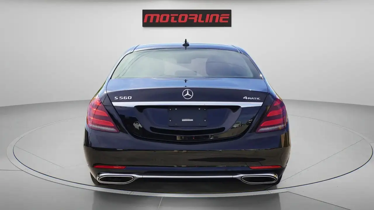 Mercedes-Benz S-Class снимка Mercedes-Benz S-Class