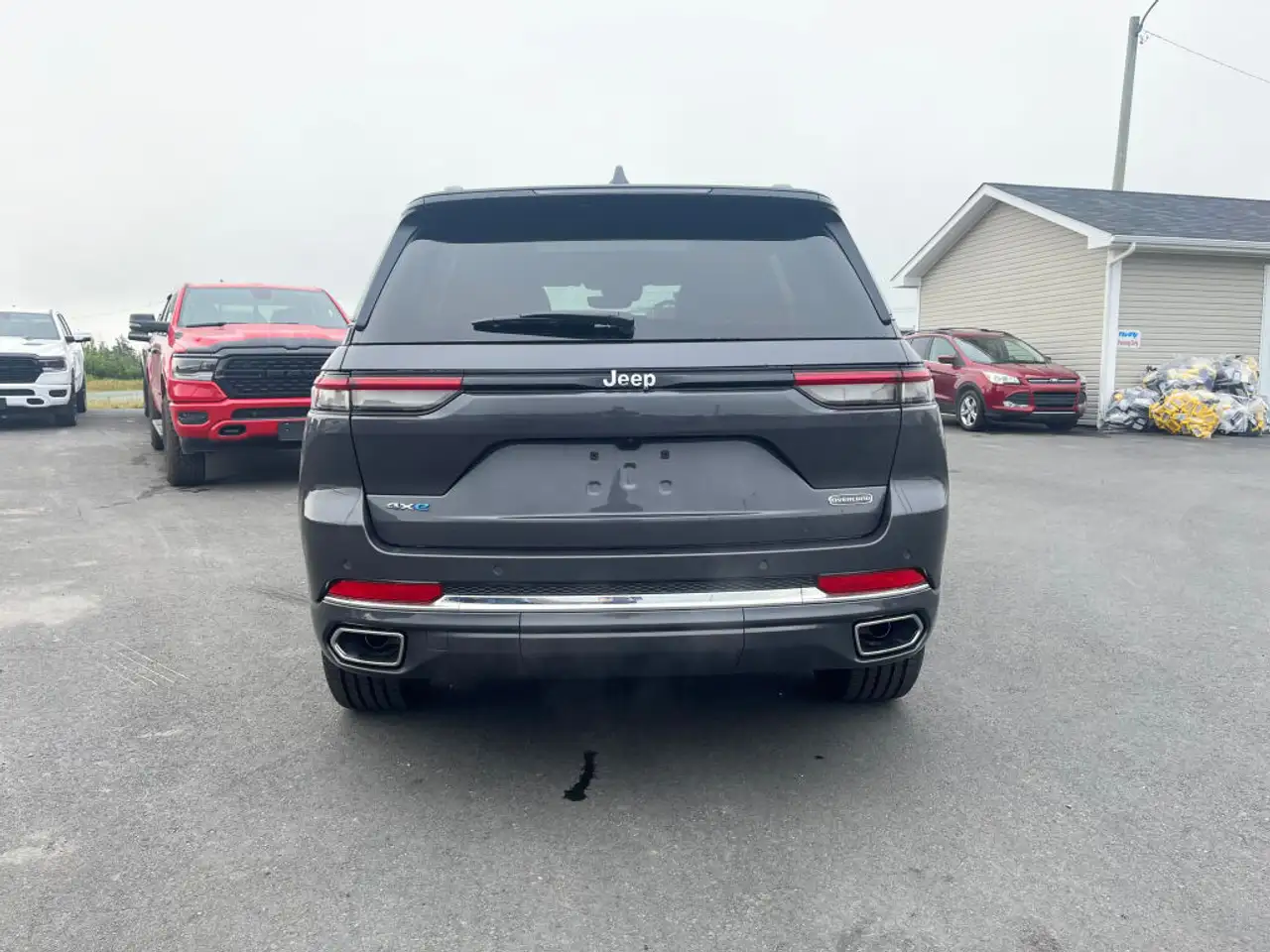 Jeep Grand Cherokee снимка Jeep Grand Cherokee