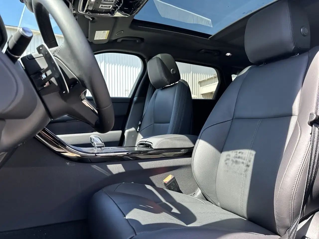 Land Rover Range Rover Velar снимка Land Rover Range Rover Velar