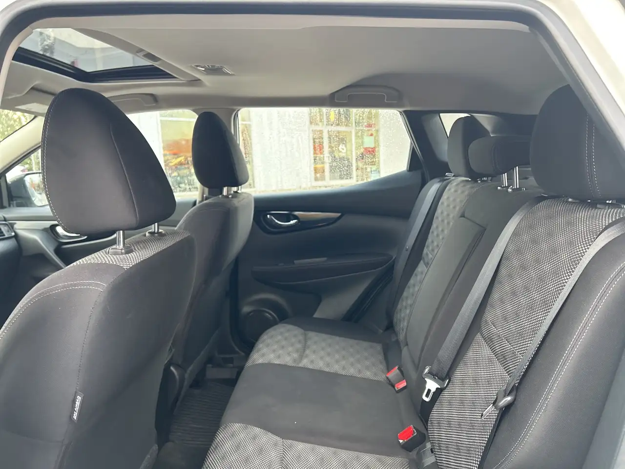 Nissan Qashqai снимка Nissan Qashqai