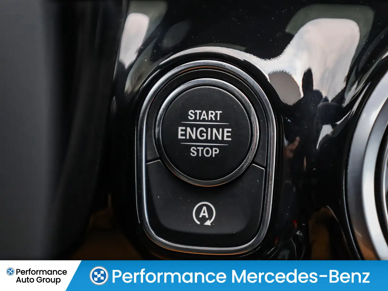 Mercedes-Benz GLA снимка Mercedes-Benz GLA
