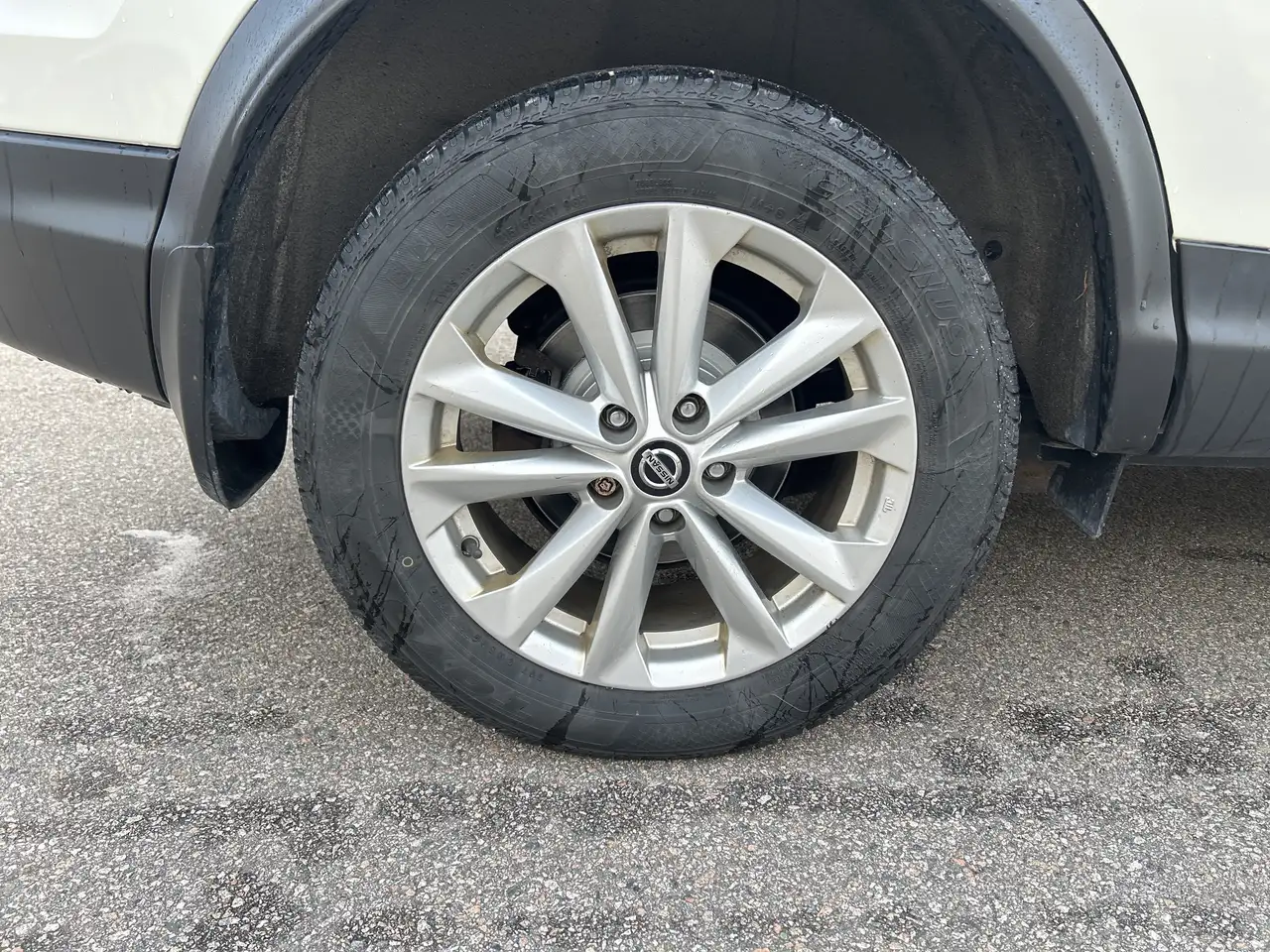 Nissan Qashqai снимка Nissan Qashqai