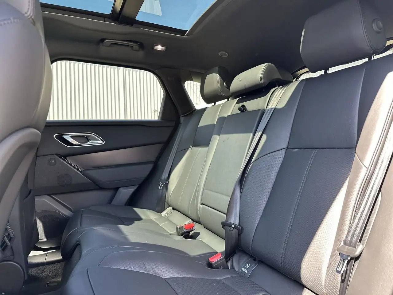 Land Rover Range Rover Velar снимка Land Rover Range Rover Velar