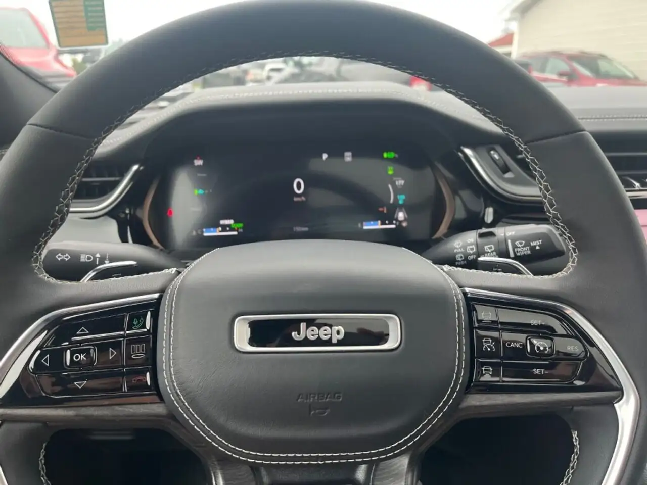 Jeep Grand Cherokee снимка Jeep Grand Cherokee