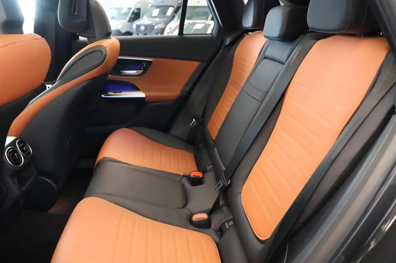 Mercedes-Benz GLC снимка Mercedes-Benz GLC