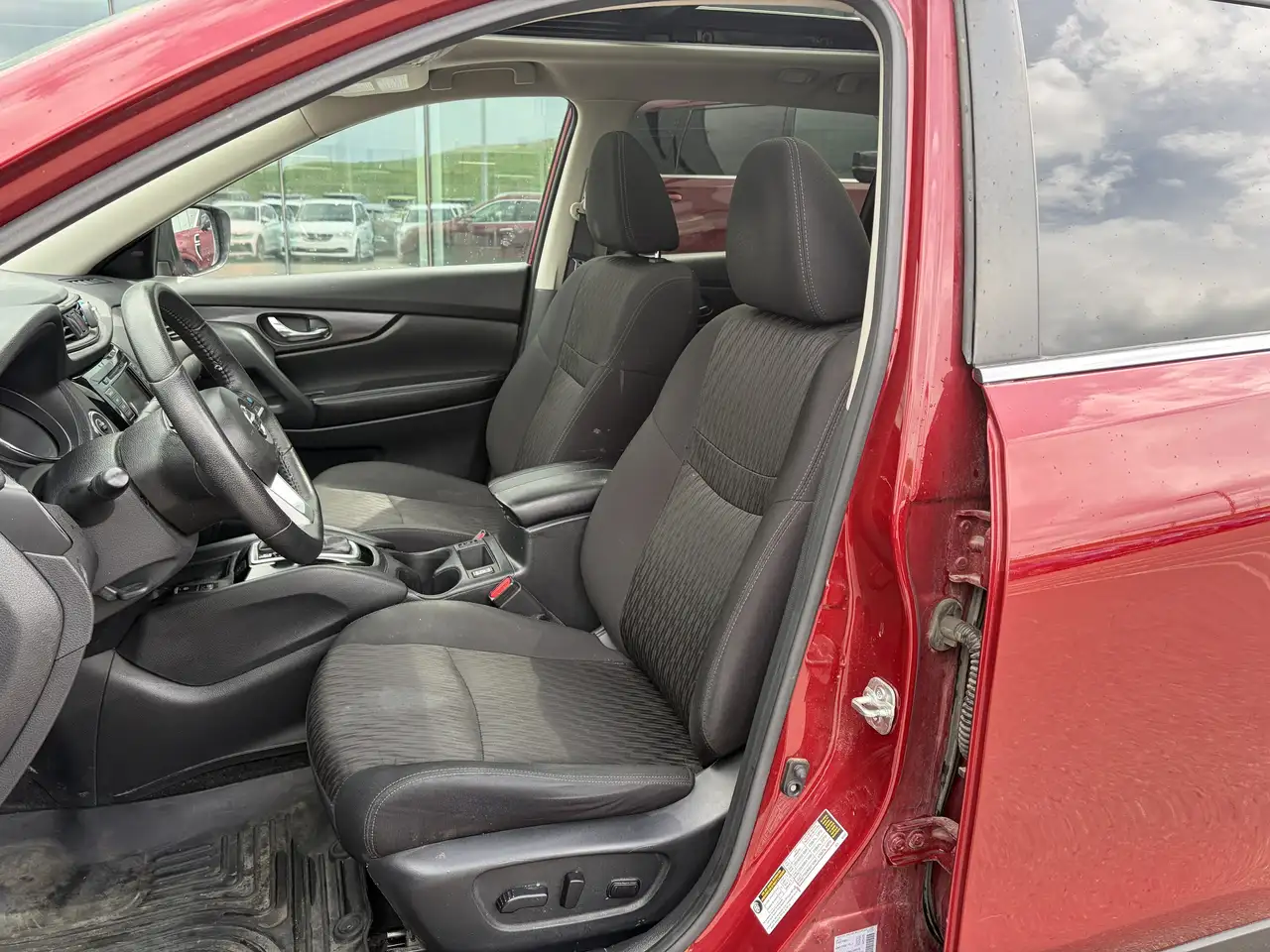 Nissan Rogue photo Nissan Rogue