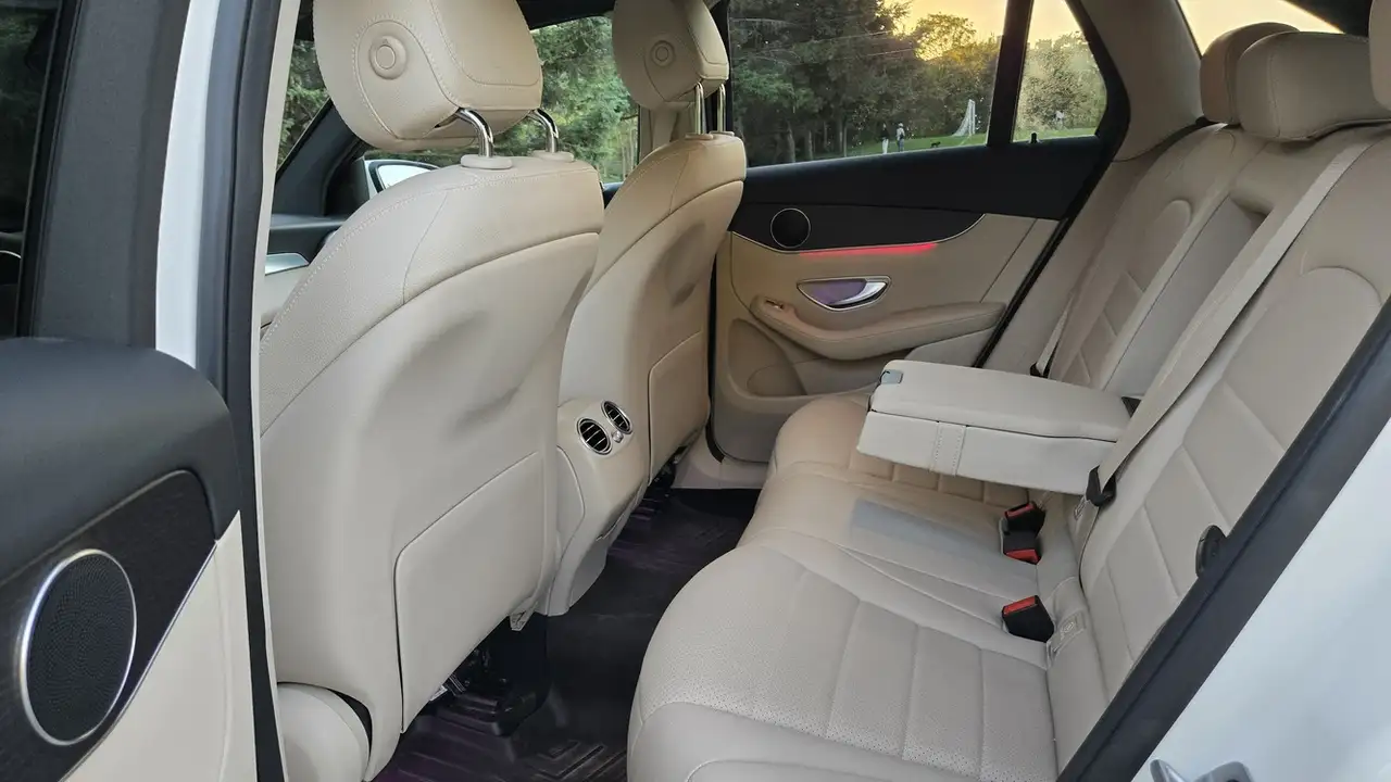 Mercedes-Benz GLC photo Mercedes-Benz GLC