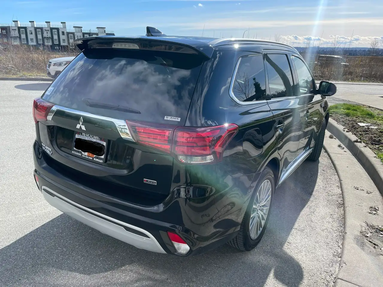 Mitsubishi Outlander снимка Mitsubishi Outlander