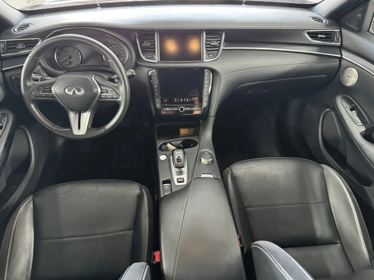 Infiniti QX50 снимка Infiniti QX50