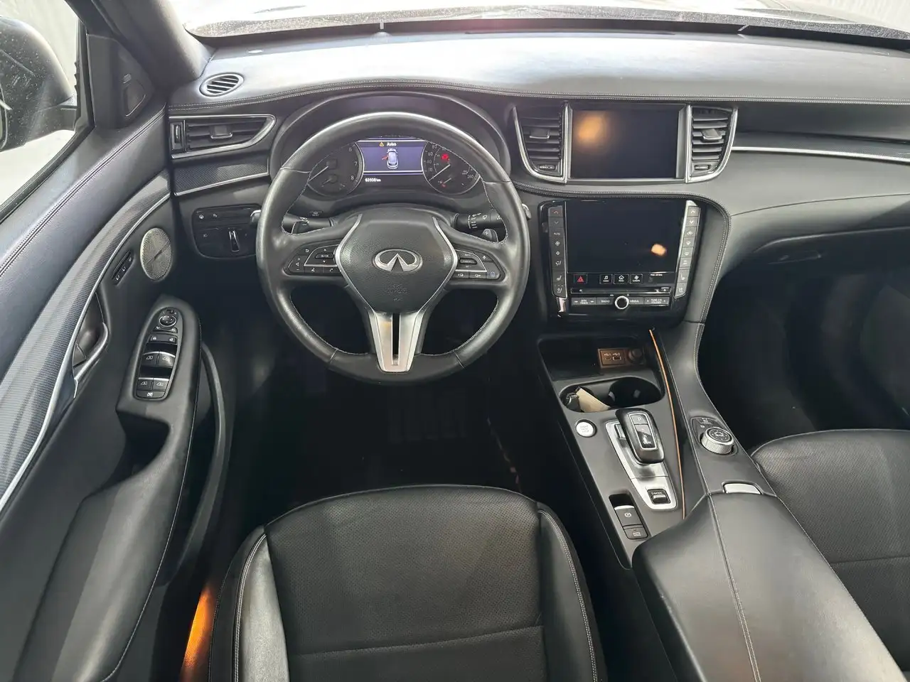 Infiniti QX50 снимка Infiniti QX50