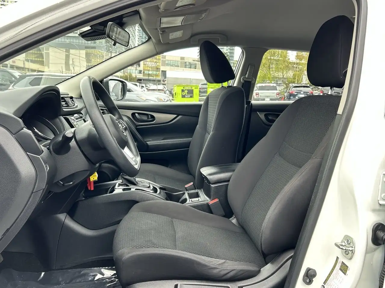 Nissan Qashqai снимка Nissan Qashqai