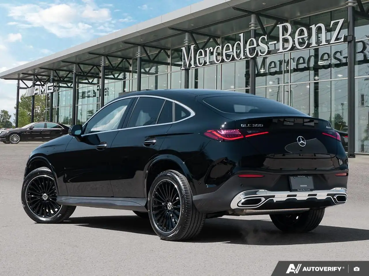 Mercedes-Benz GLC снимка Mercedes-Benz GLC