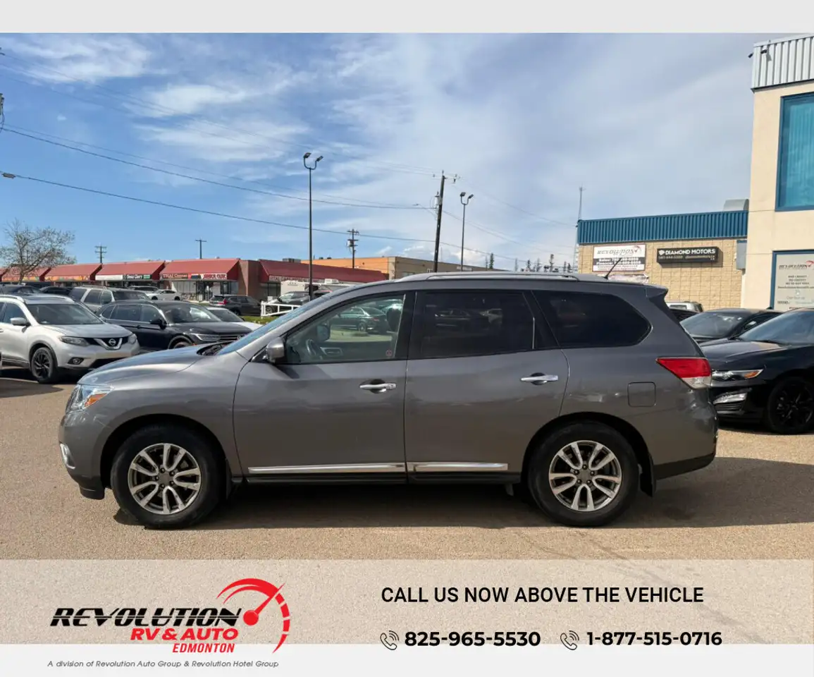 Nissan Pathfinder снимка Nissan Pathfinder
