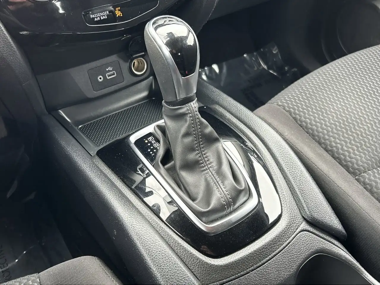 Nissan Qashqai снимка Nissan Qashqai