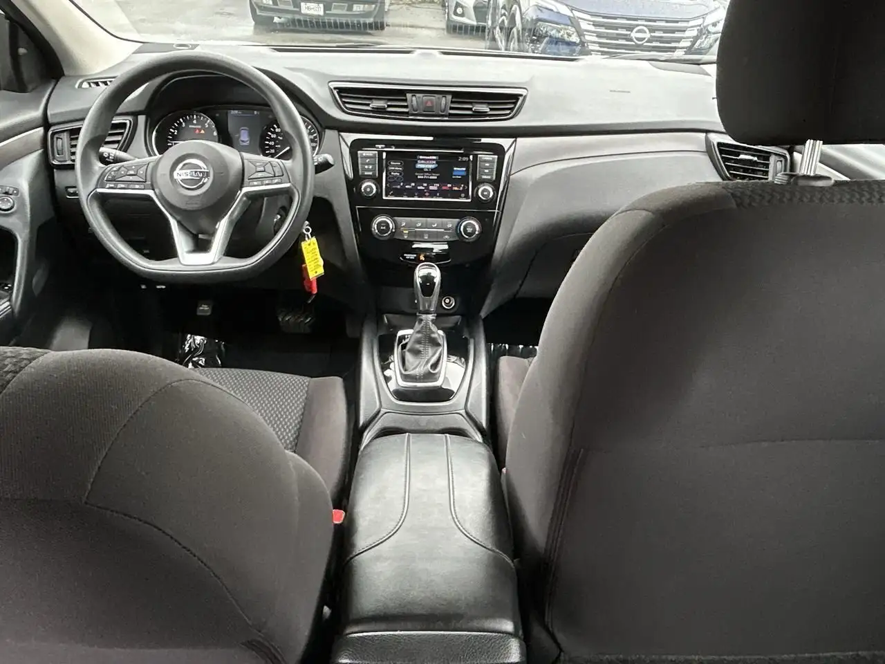 Nissan Qashqai снимка Nissan Qashqai