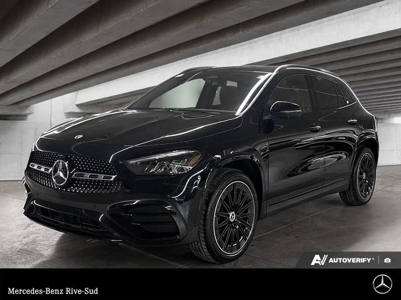 Mercedes-Benz GLA снимка Mercedes-Benz GLA