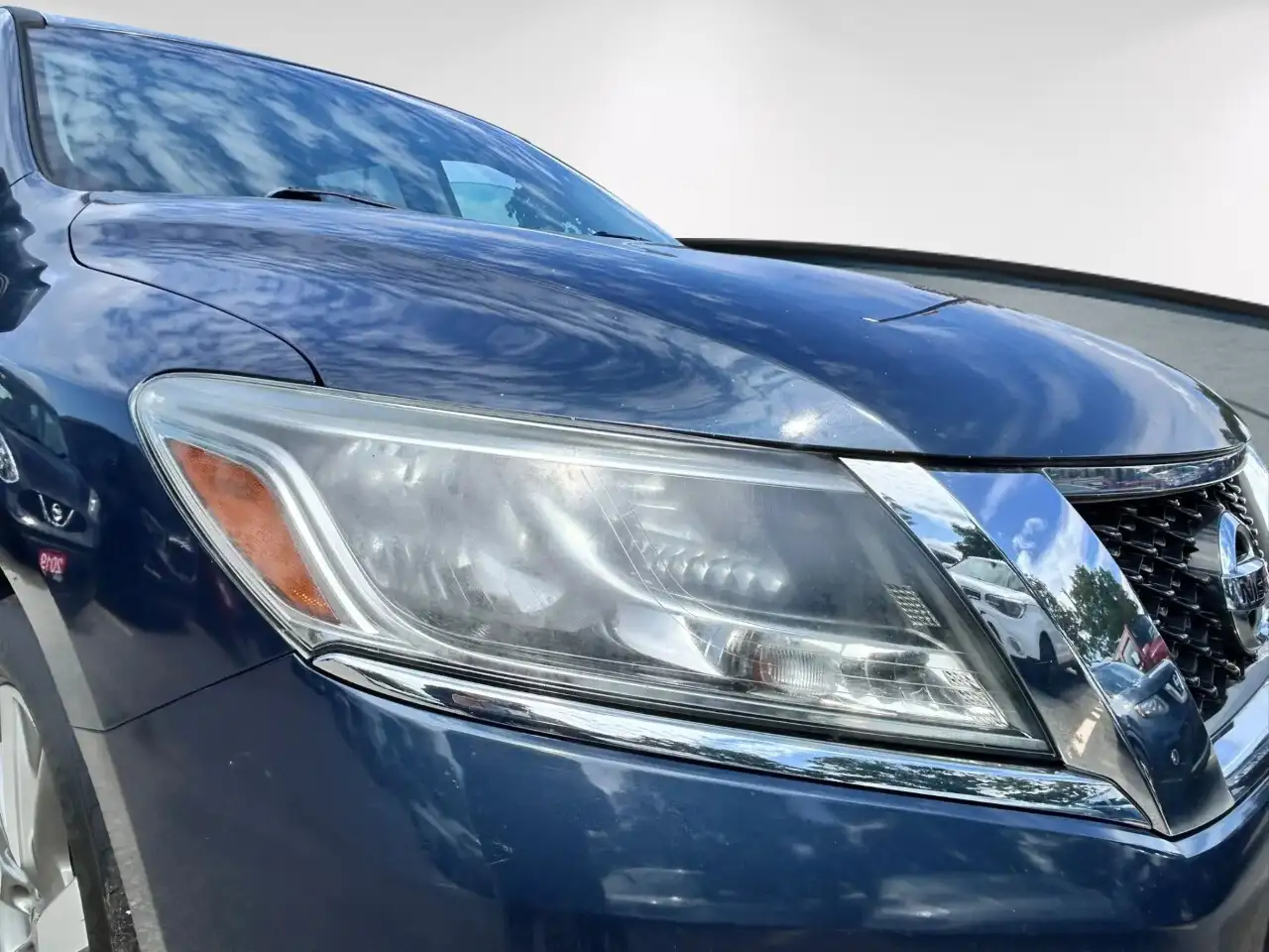 Nissan Pathfinder photo Nissan Pathfinder