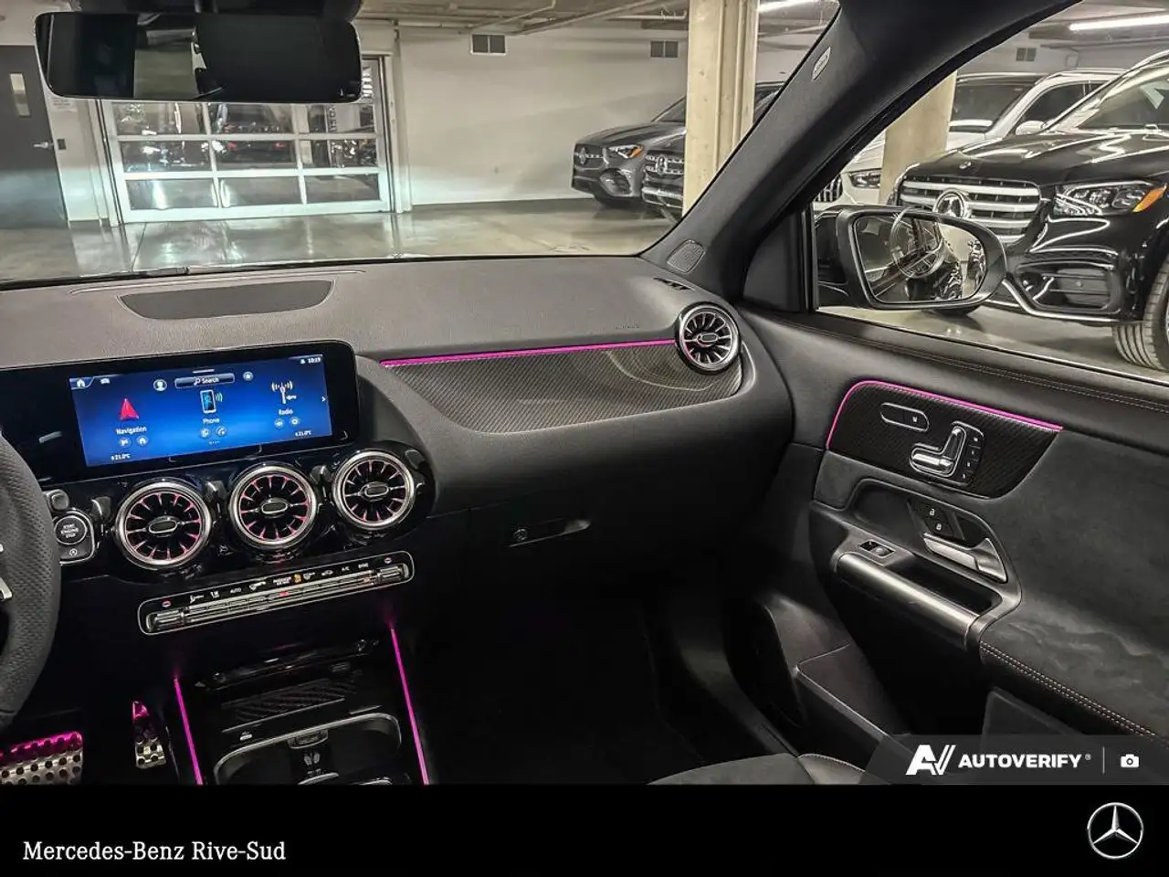 Mercedes-Benz GLA снимка Mercedes-Benz GLA