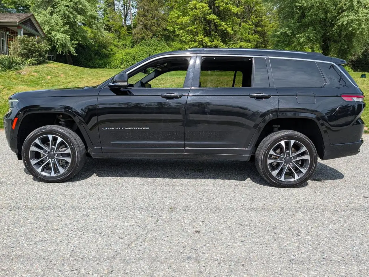 Jeep Grand Cherokee снимка Jeep Grand Cherokee