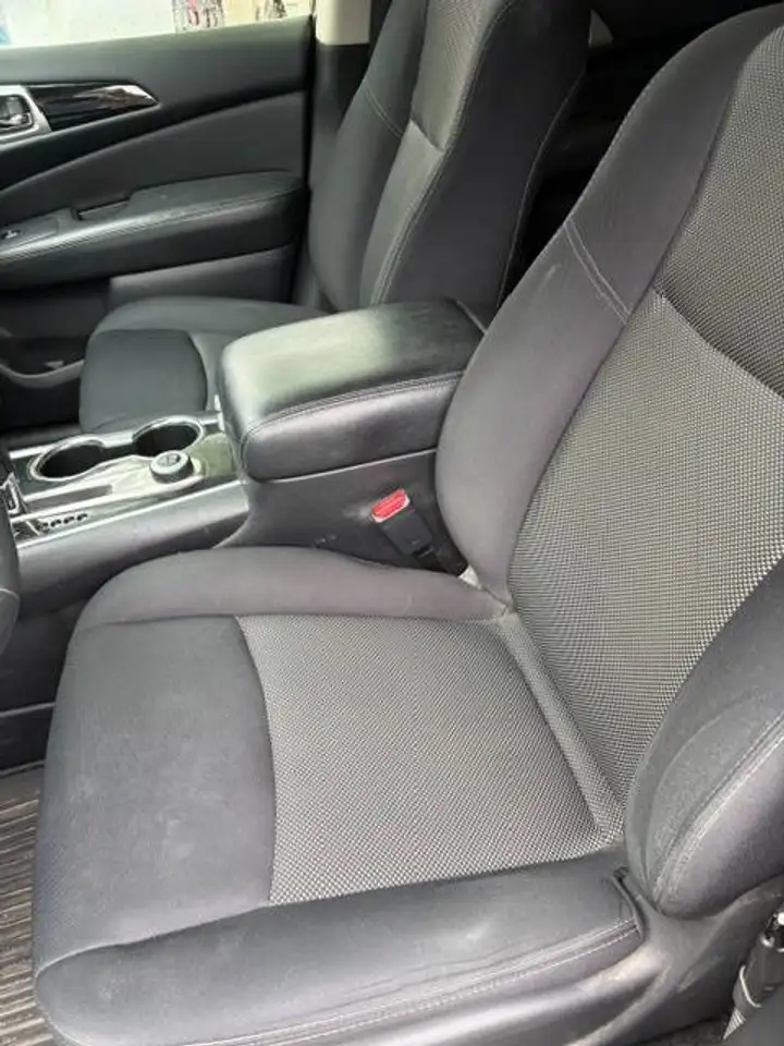 Nissan Pathfinder photo Nissan Pathfinder