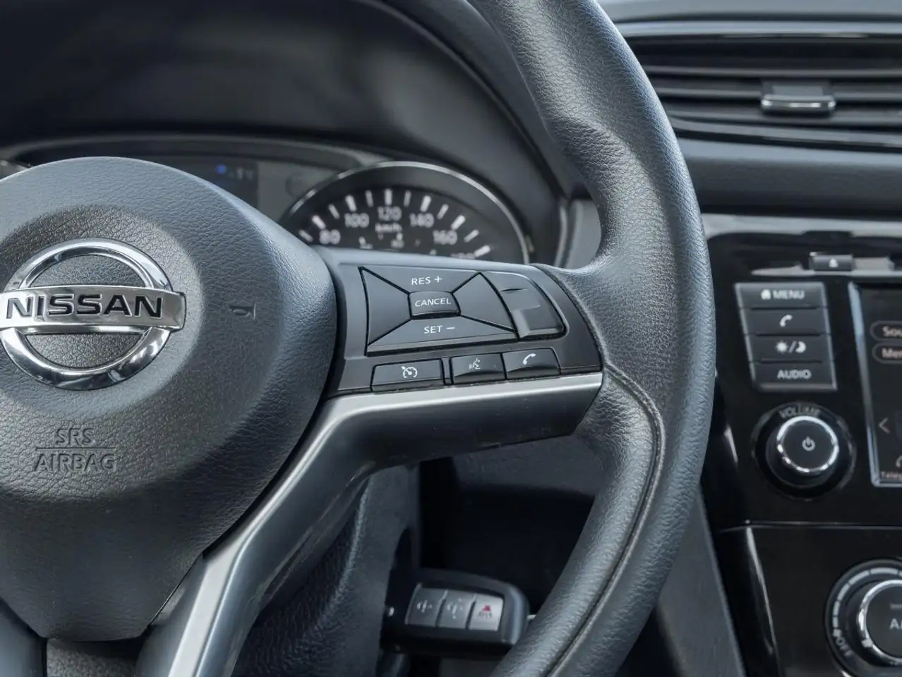 Nissan Rogue photo Nissan Rogue