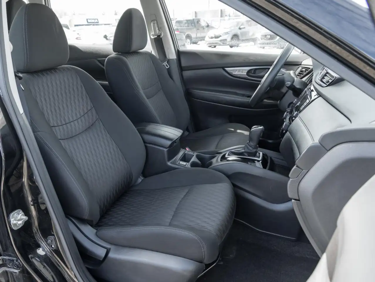 Nissan Rogue photo Nissan Rogue
