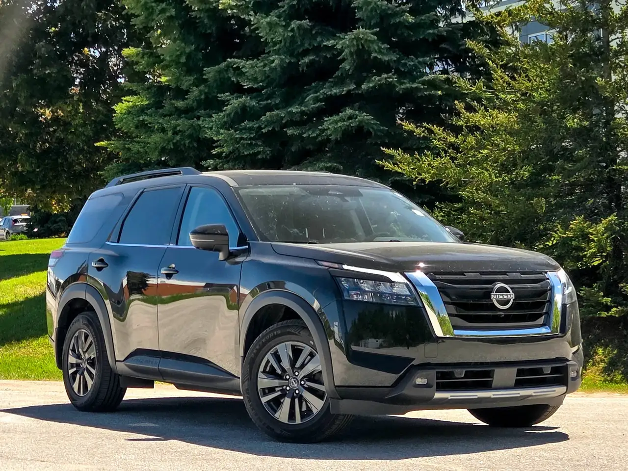 Nissan Pathfinder снимка Nissan Pathfinder