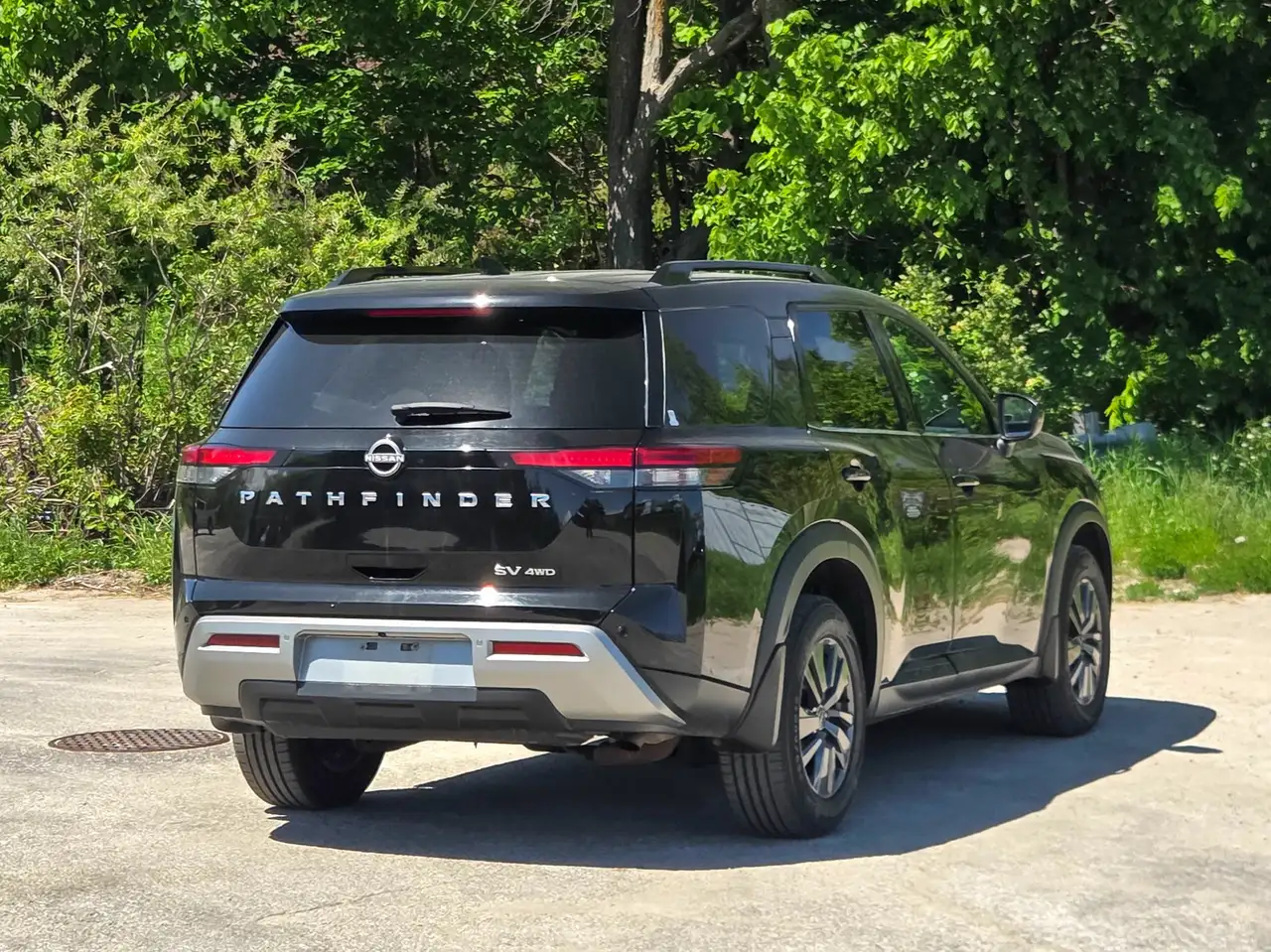 Nissan Pathfinder снимка Nissan Pathfinder