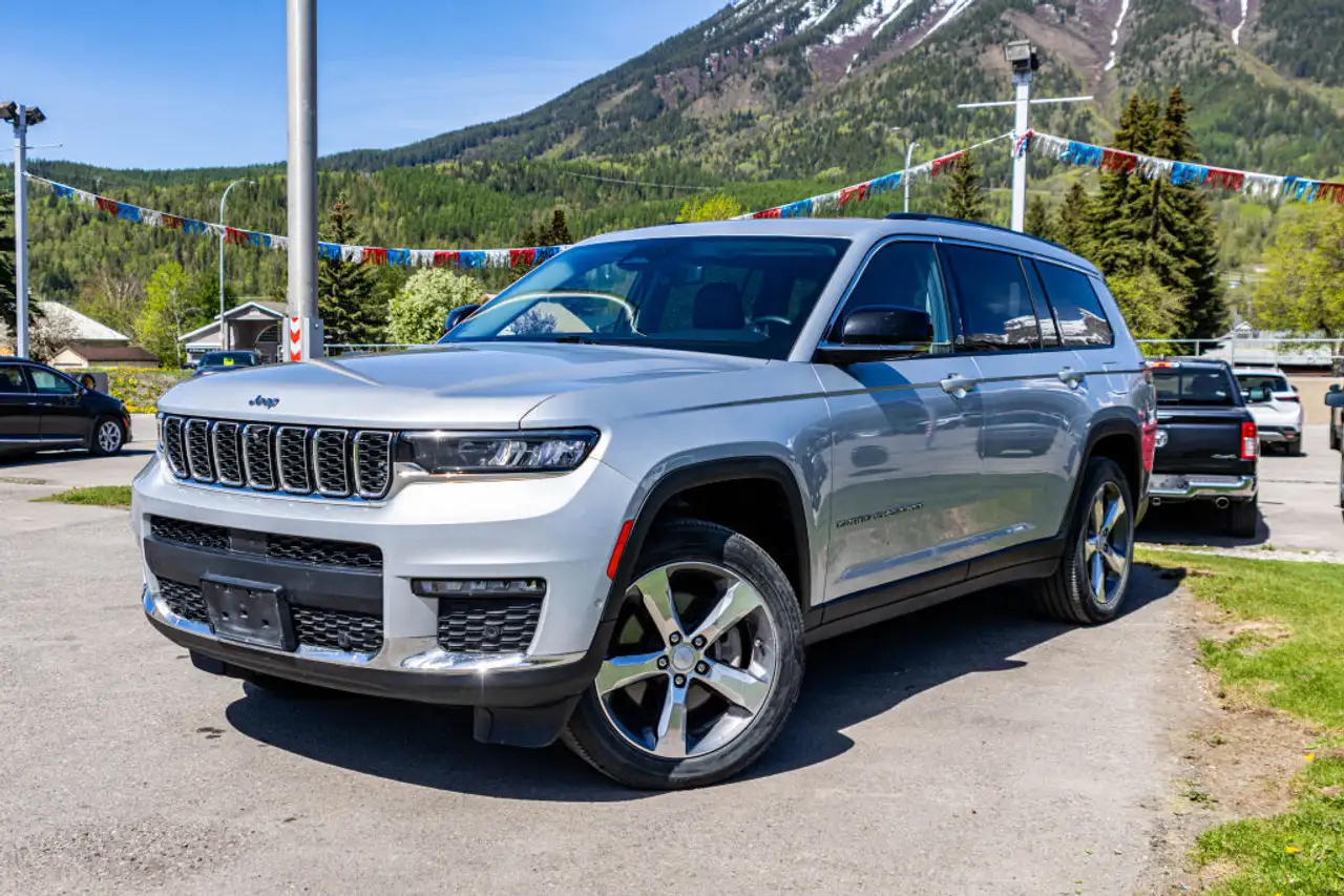 Jeep Grand Cherokee снимка Jeep Grand Cherokee