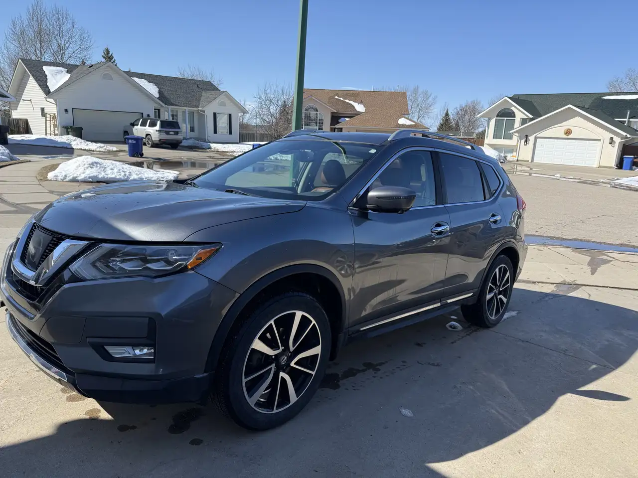 Nissan Rogue снимка Nissan Rogue