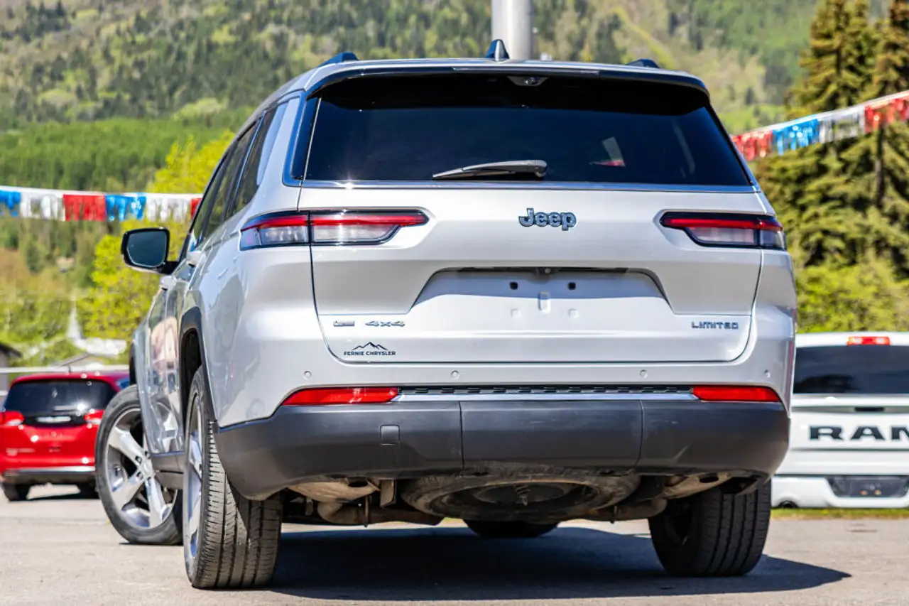Jeep Grand Cherokee снимка Jeep Grand Cherokee