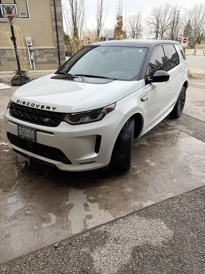 Land Rover Discovery Sport снимка Land Rover Discovery Sport