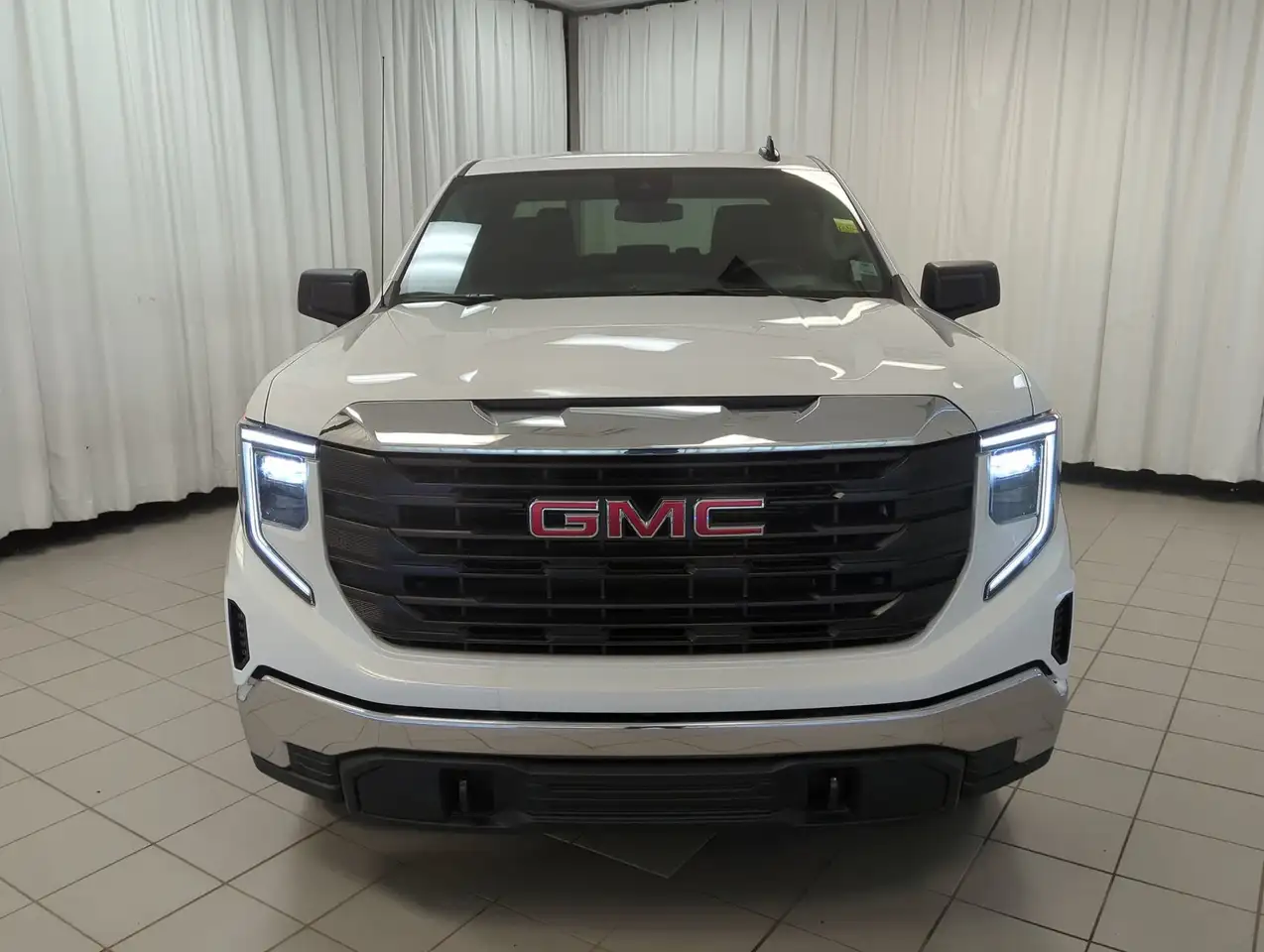 GMC Sierra 1500 photo GMC Sierra 1500