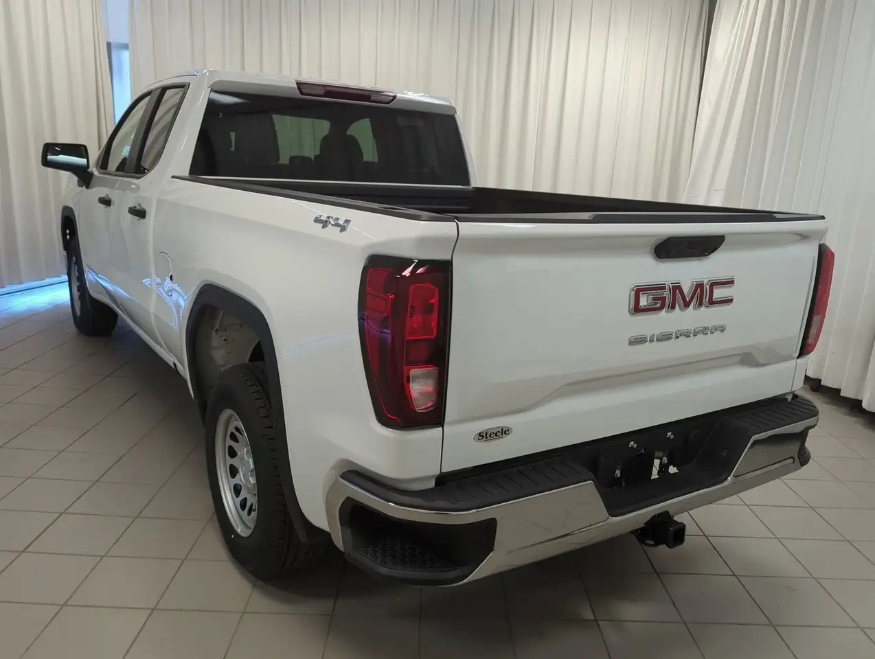 GMC Sierra 1500 photo GMC Sierra 1500