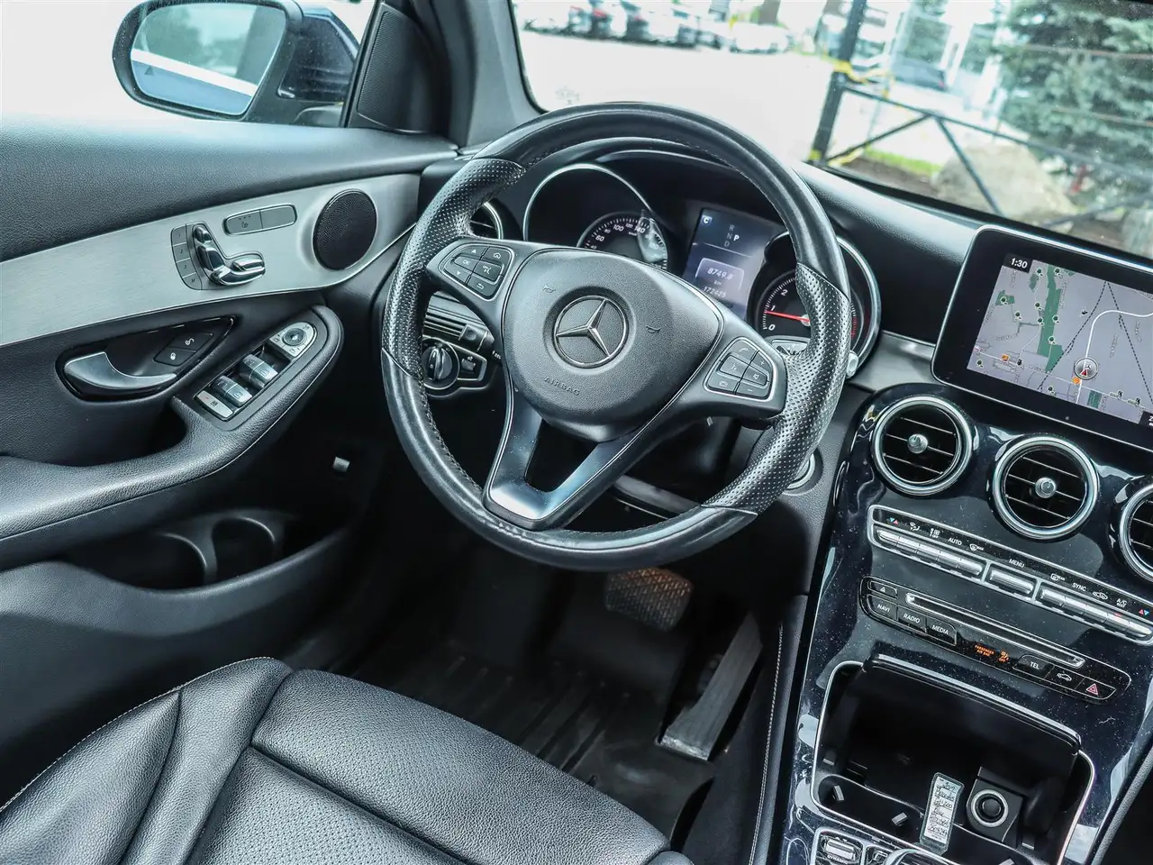 Mercedes-Benz GLC fotografie Mercedes-Benz GLC